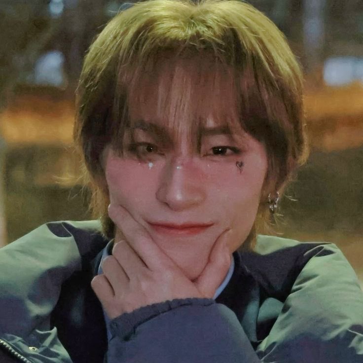 diarychuu's tweet photo. he’s like if a dandelion wished to be human https://t.co/HqfskzUxKq