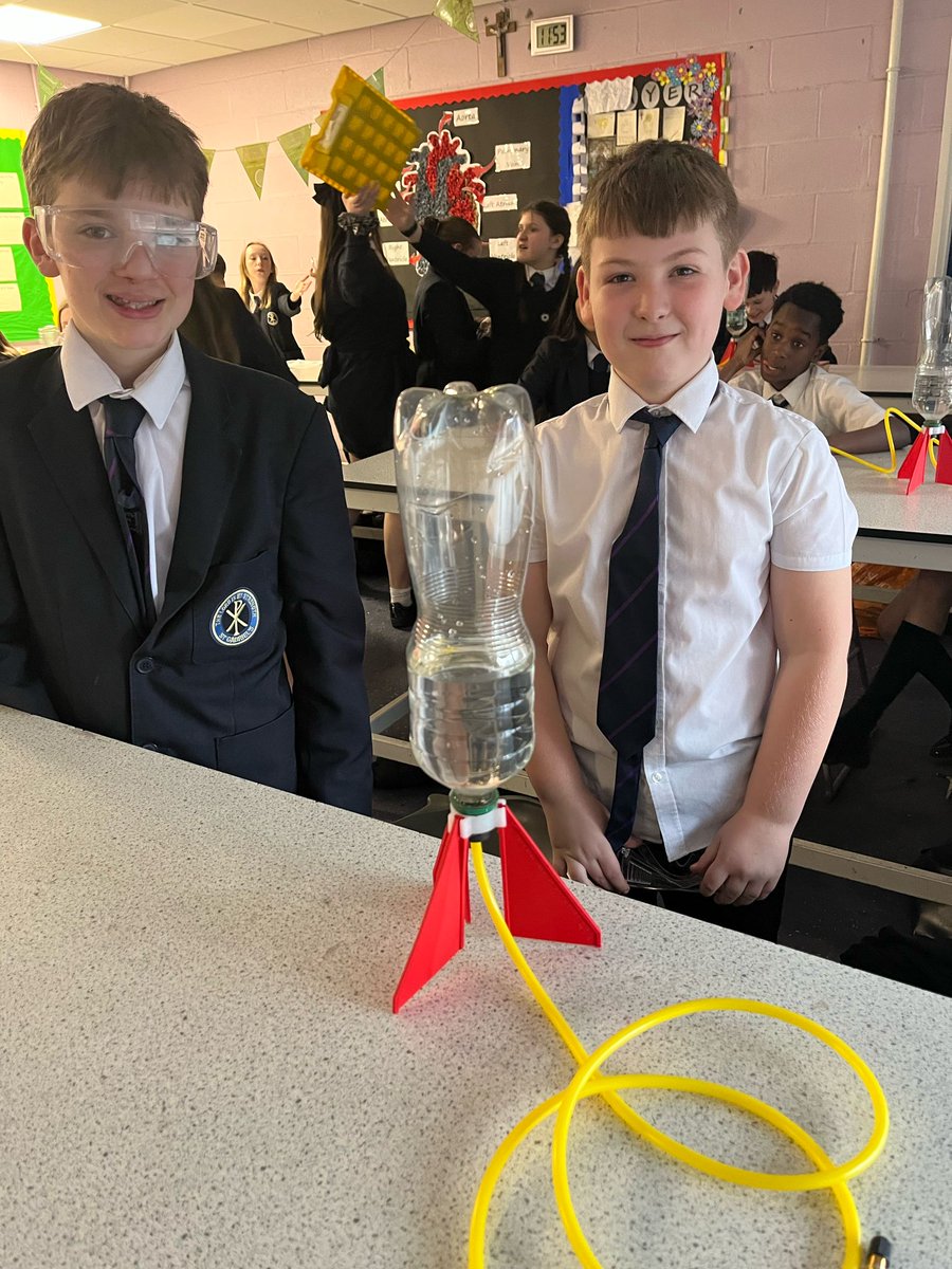 St Gabriel’s Science tweet media