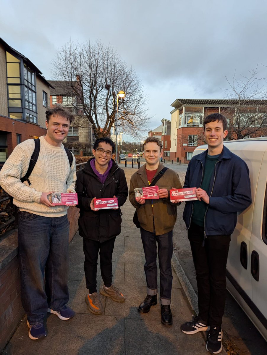 StrathLabclub's tweet image. Great to be out campaigning for @saminasouthside this evening!