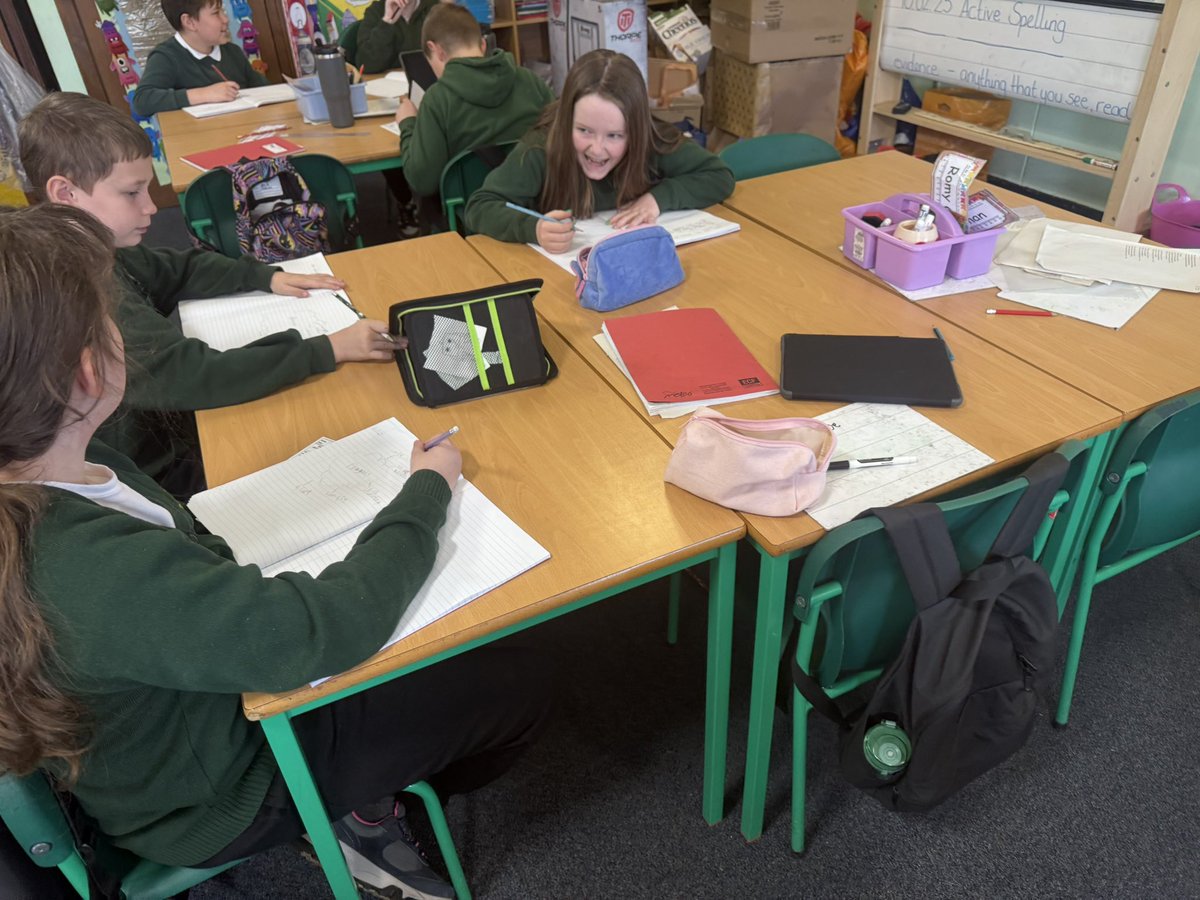 P6C were recreating WWII propaganda posters. 🎨🖼️