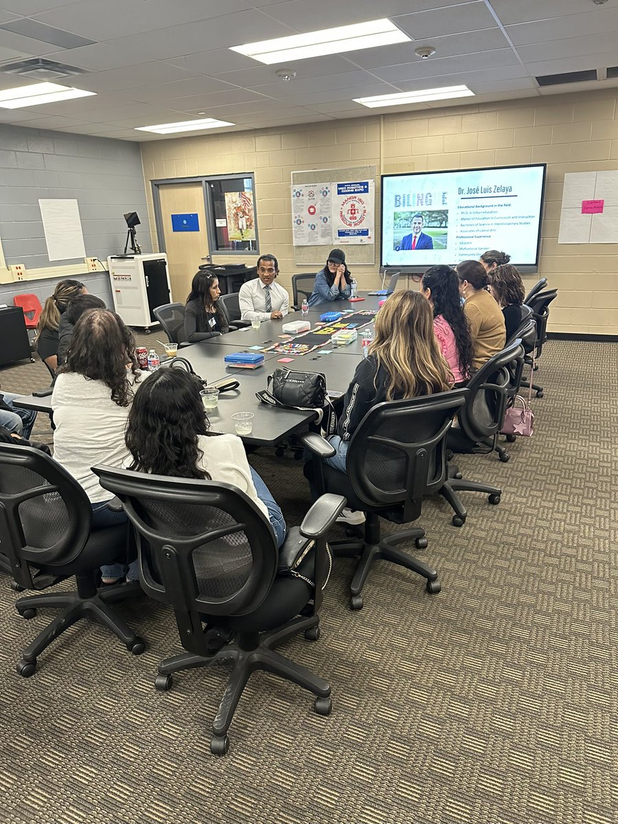 MISDMultilingue's tweet image. So excited to have our first district parent committee for our multilingual programs in Manor ISD!