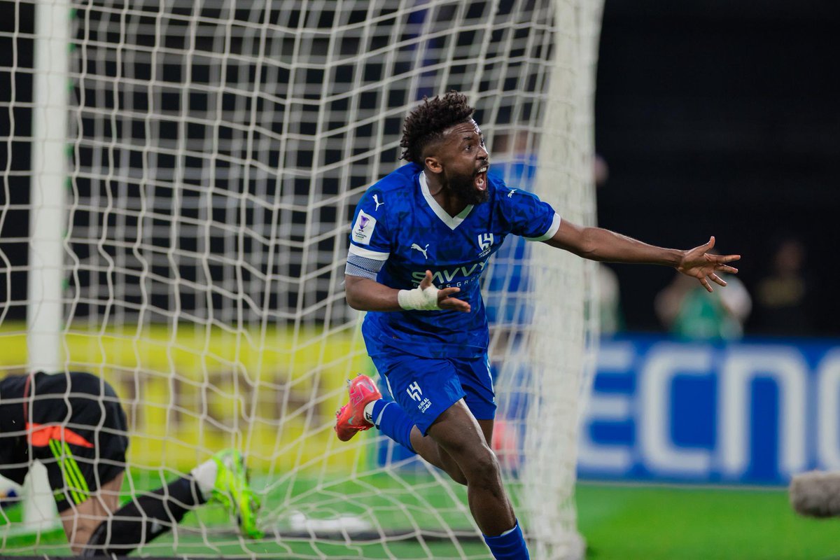 HamadAlyami88's tweet photo. الف مبروك جماهير #الهلال تحقيق الفوز والتأهل للدور القادم شكرآ جمهورنا الغالي والقادم افضل باذن الله💙💙💙 https://t.co/ncvmXhER2t
