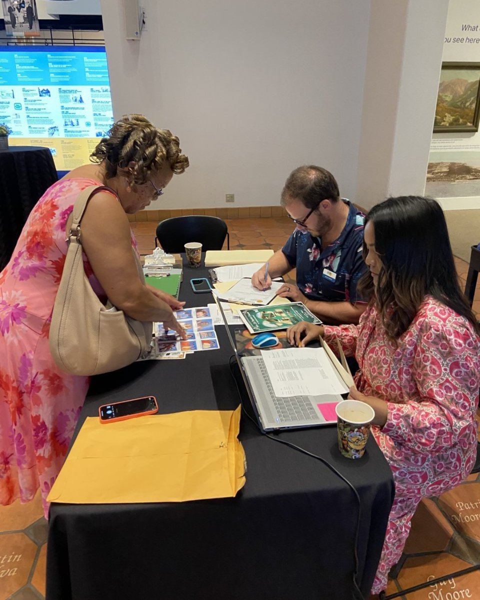 Last call! 🚨 Celebrate Women’s History Month at the San Diego History Center this Saturday, March 15th from 10 AM – 5 PM! 📅✨ Dive into inspiring stories, hands-on activities &amp; pop-up displays from local orgs. Don’t miss it! 💜
sandiegohistory.org/event/womens-h…  
 #WomensHistoryMonth