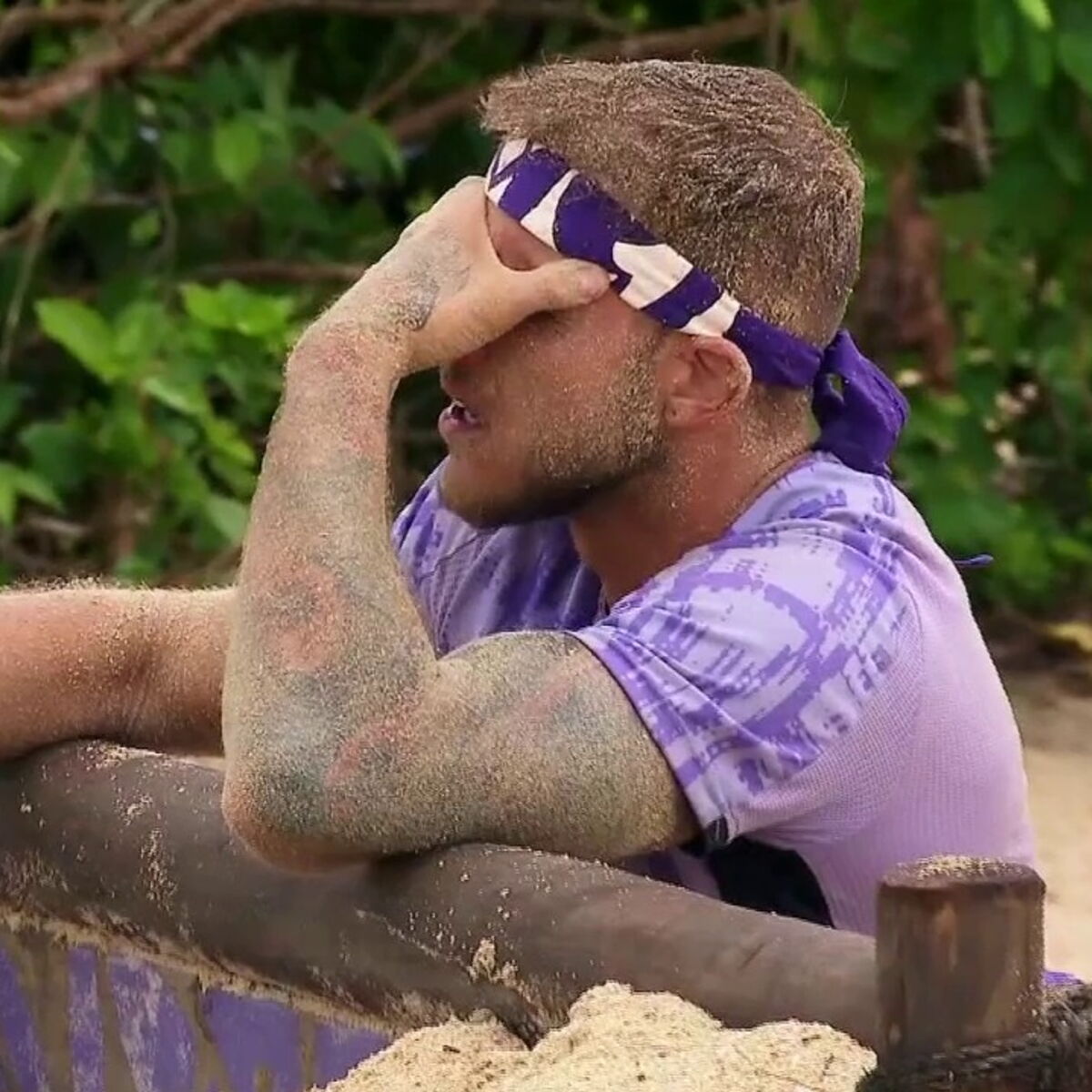 Prudidi's tweet photo. Non Allan, pas maintenant, pas après tout ce que tu as fais !!! 😥#KohLanta https://t.co/ChXY2863CB