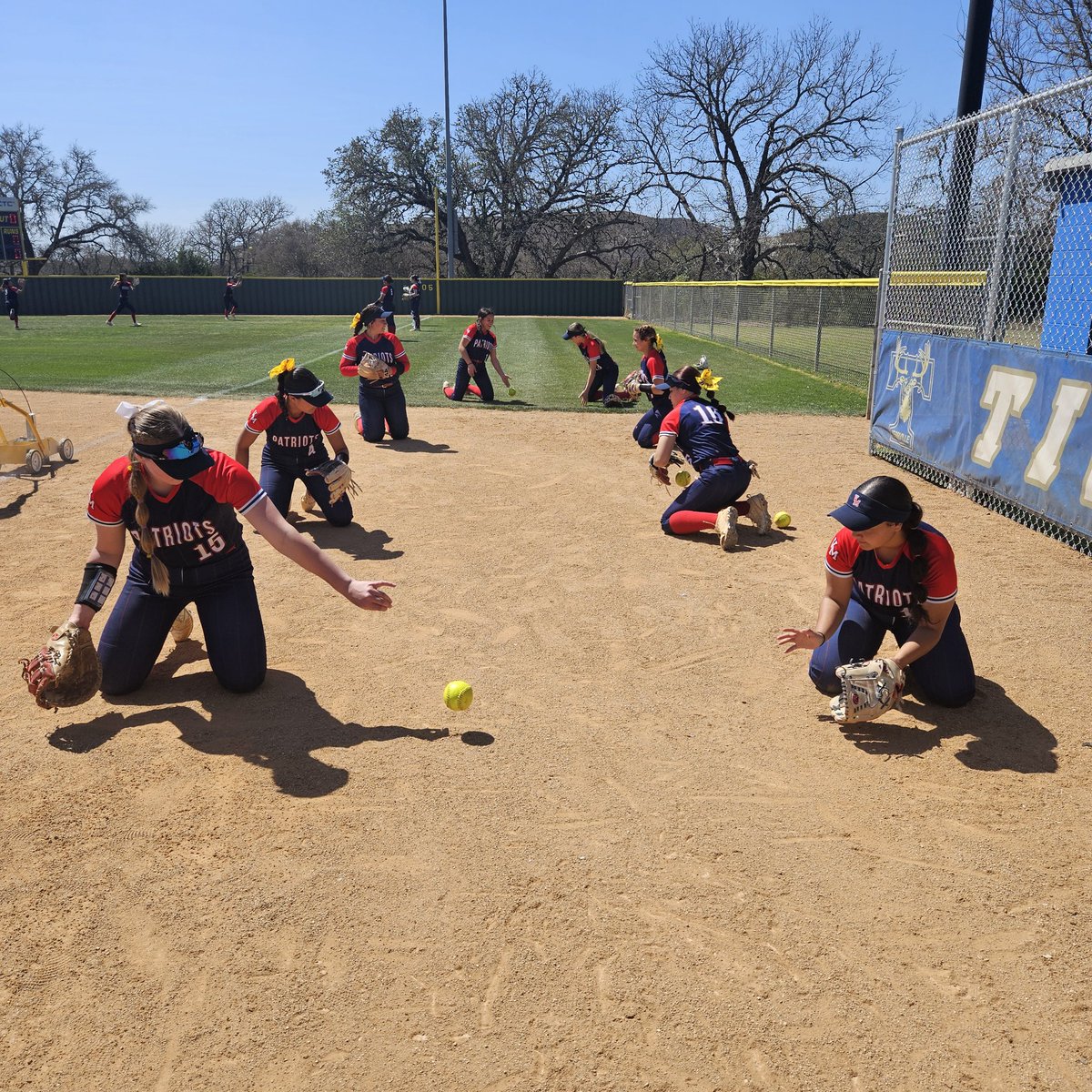 VMHS Patriot Softball JISD tweet media