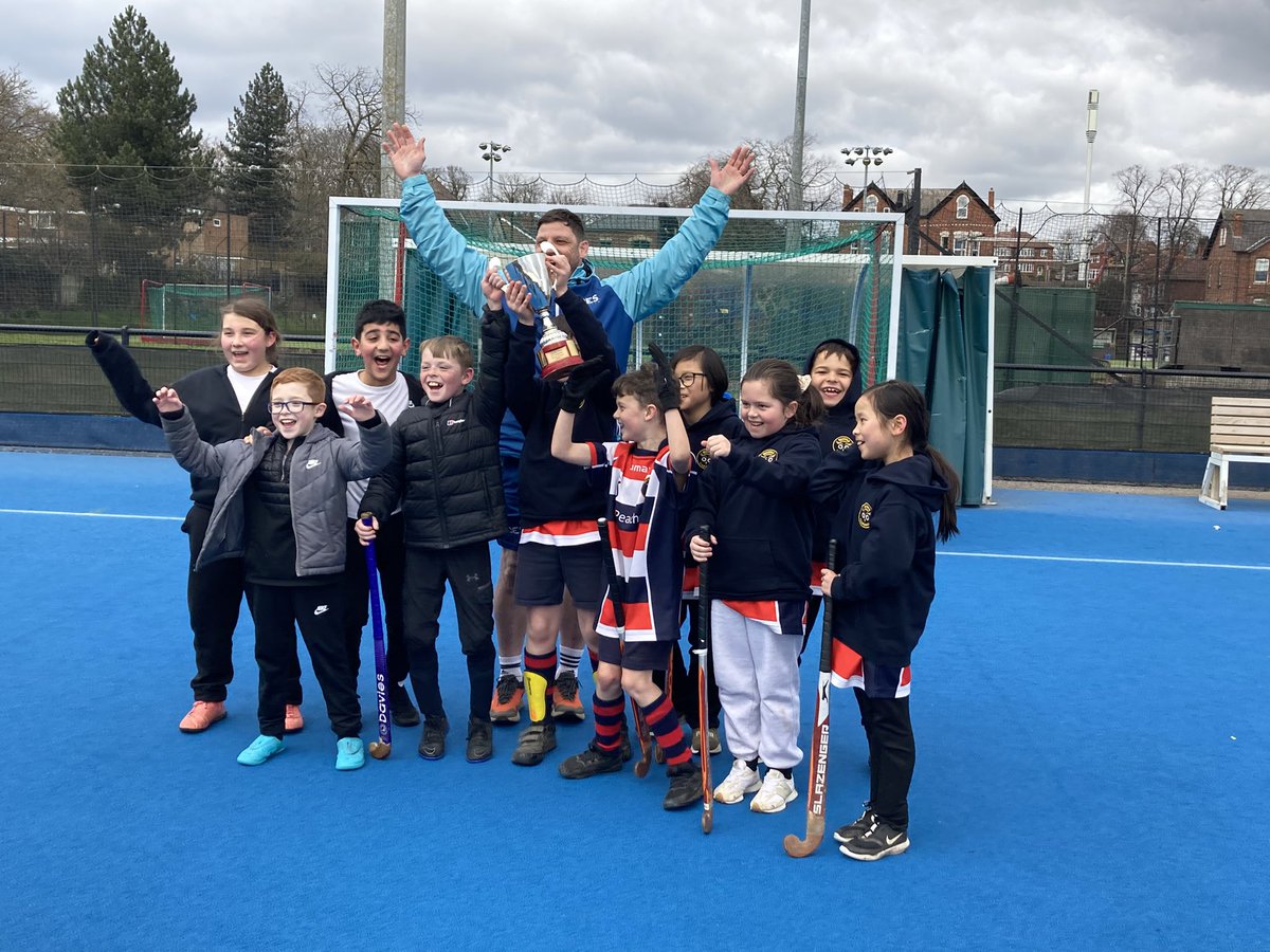 Mrs Earnshaw tweet media