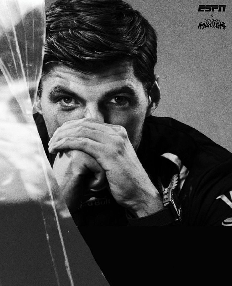 he's following the trends 💅