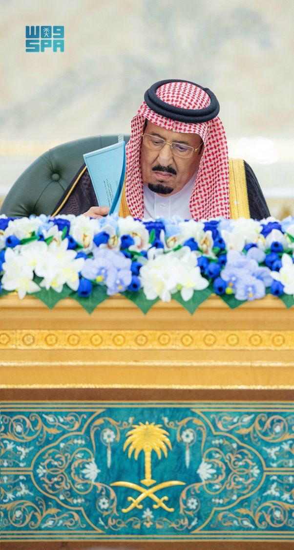 Badermasaker's tweet photo. سيدي #خادم_الحرمين_الشريفين يرأس جلسة #مجلس_الوزراء اليوم في #جدة. https://t.co/yIRziJVvzR