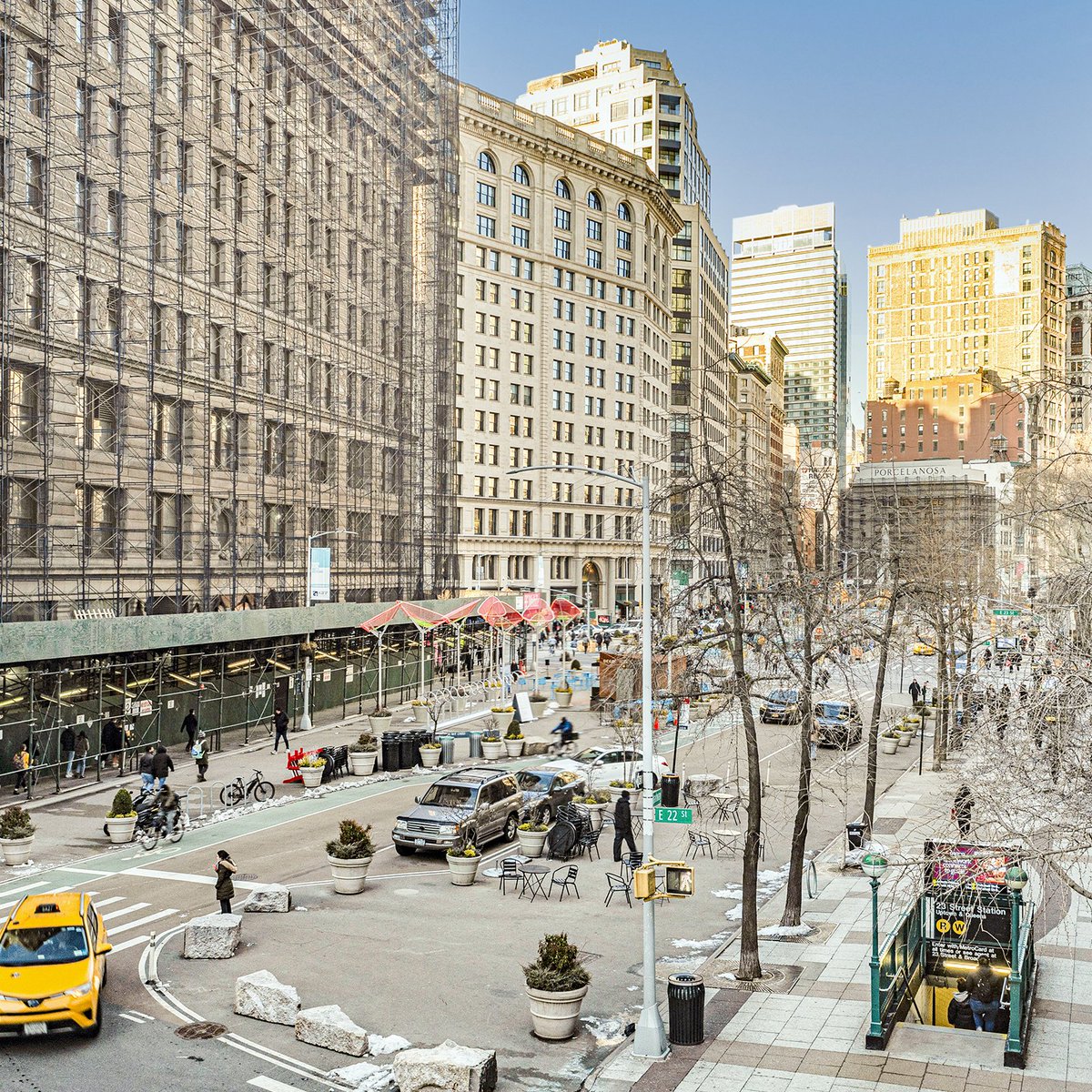 RudderPG's tweet photo. Flatiron Office Condominium For Sale at 936 Broadway 

Entire 2nd Floor: 14,000 RSF
Partial 3rd Floor: 4,500 RSF
Total: 18,500 RSF

Asking Price: $14,000,000 ($757/RSF)

Contact us for more information or to schedule a tour.

https://t.co/qAevx4v4Zy https://t.co/ZCVWQYDteP