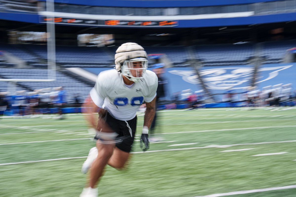 Zachary Davis tweet media