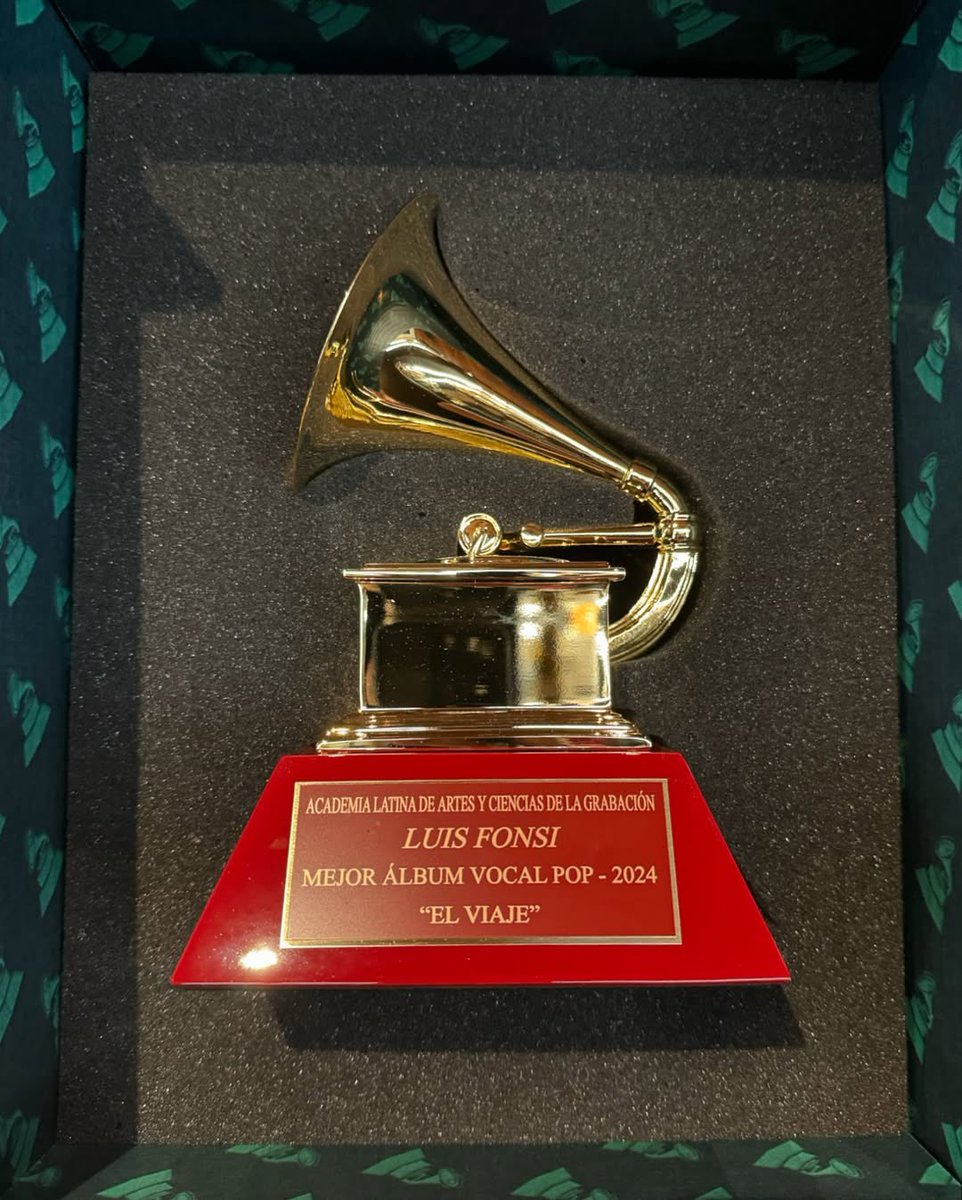 Luis Fonsi Perú (@LuisFonsiPeru) / Posts / X, image size:962x1200