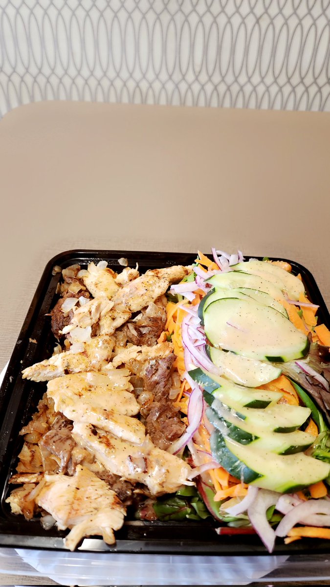 McRollFanFlatts's tweet image. A Healthy and Protein Packed Lunch  🥰🤗💪 #foodgram #foodie #foodblog #foodblogger #foodporn #foodielife #foodpic #food #foodlover #foodies #foodiesofinstagram❤️🍴😋 #supportsmallbusiness #supportlocal
