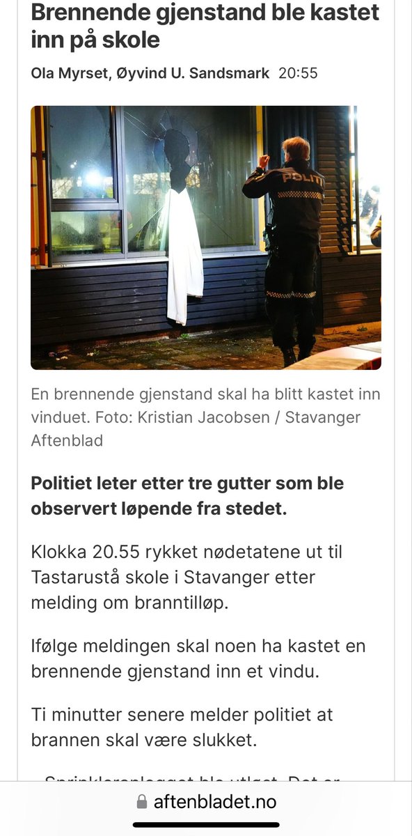 Brannbombe kastet gjennom vindu på skole i Stavanger. 
Skulle tro at:
- dette var en nasjonal nyhet, men nei.
- det kom ut signalement, men nei
- det skulle startet en klappjakt på gjerningsmennene, men nei 

Det er nesten så en kan tro at de tilhører en beskyttet gruppe.