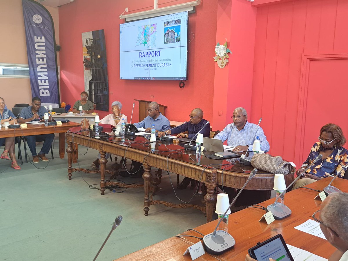 #Conseilmunicipal
#FortdeFrance 

Développement Durable et Situation en matière d'égalité Femmes-Hommes font l'objet du Débat d'Orientations Budgétaires.