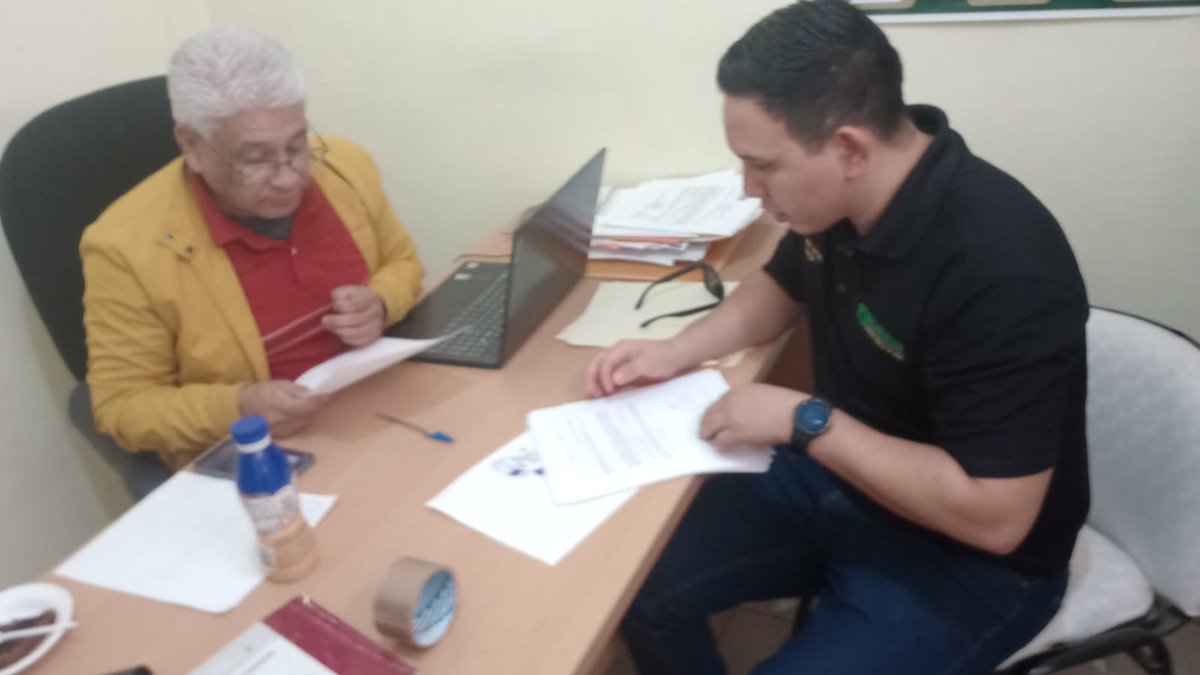 capaelfuerte's tweet photo. Con el objetivo de la detección oportuna de factores de riesgo en el alumnado, UNEME CECOSAMA EL FUERTE a través de su equipo de Promotores de Salud, entrega resultados de tamizajes aplicados a alumnos de plantel, Telesecundaria Federalizada 32, Campo Esperanza, El Fuerte. https://t.co/ybIHYvWpKD