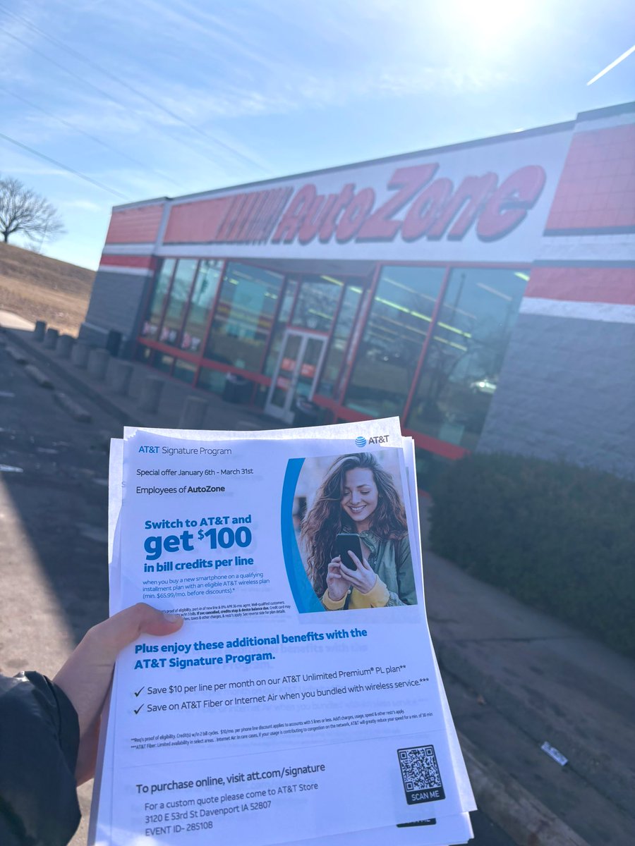 At AT&amp;T we paint the town blue! Dropping off goodies to our <a href="/Starbucks/">Starbucks</a> and <a href="/autozone/">AutoZone</a> customers 🩵💙<a href="/ATT/">AT&T</a> <a href="/LifeAtATT/">Life at AT&T</a>