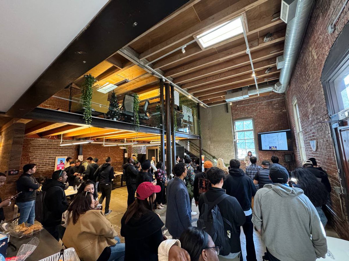 Had a great time presenting at the <a href="/base/">Base</a> community meetup at <a href="/ethereumsf/">ETHSF</a> in San Francisco. Exciting to showcase Bloom's upcoming social trading product!