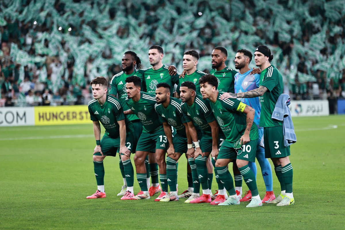 🚨🚨🚨🚨🚨🚨🚨🚨🚨

🎉 سحب على تيشيرت النادي الأهلي 💚!

— متابعة حسابنا <a href="/AFC4NET/">شبكة الأهلي</a> 
— ريتويت للتغريدة 🔁

(السحب بعد 24 ساعة من الرتويت) 🔥