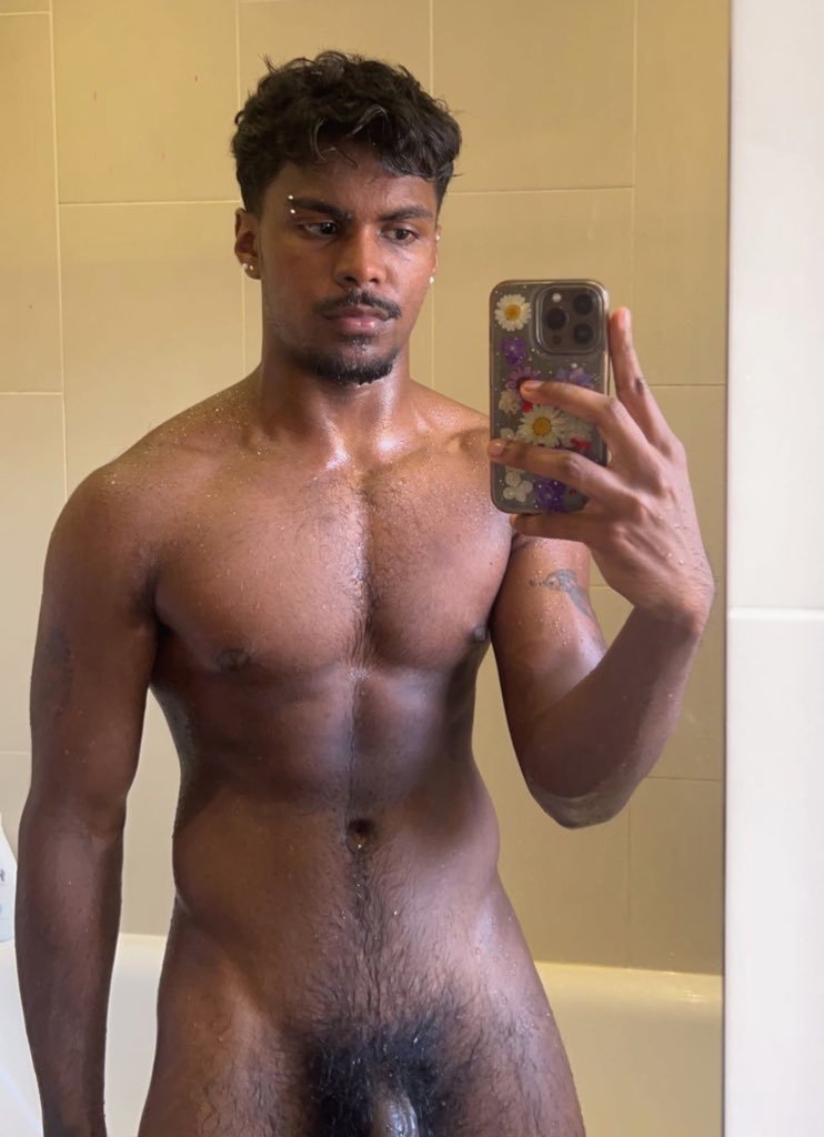 Island boy 🇱🇰 tweet media