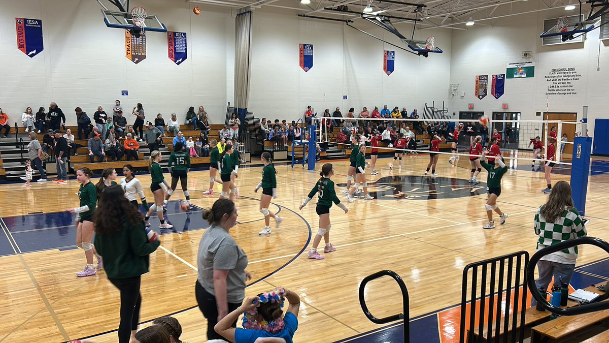 Spartans getting ready to take the court for their regional semifinal game against Edison!!