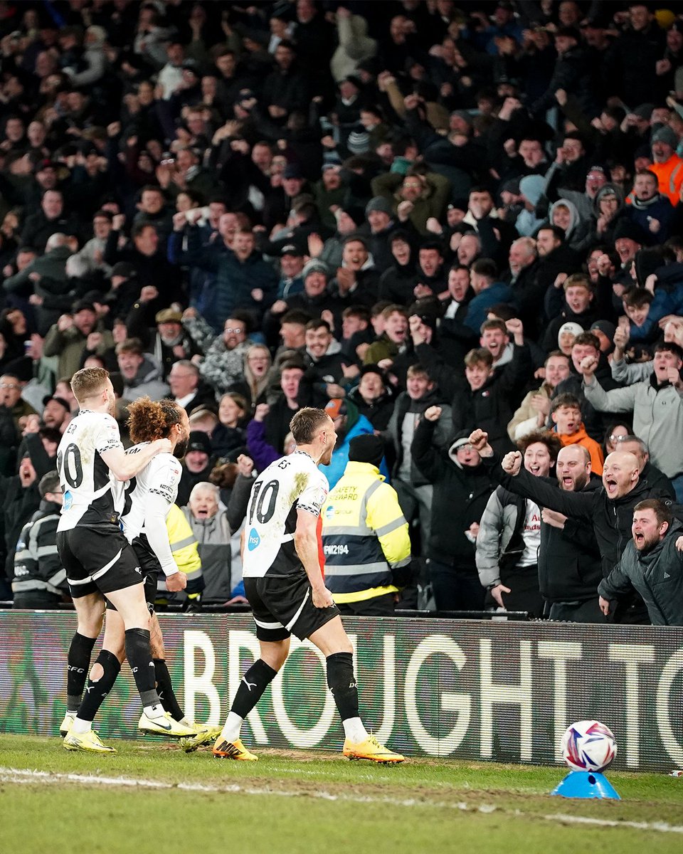 dcfcofficial's tweet photo. Team and supporters – together as one. 

Thank you for your incredible support once again, Rams. 👏 https://t.co/V80jiIaS1c