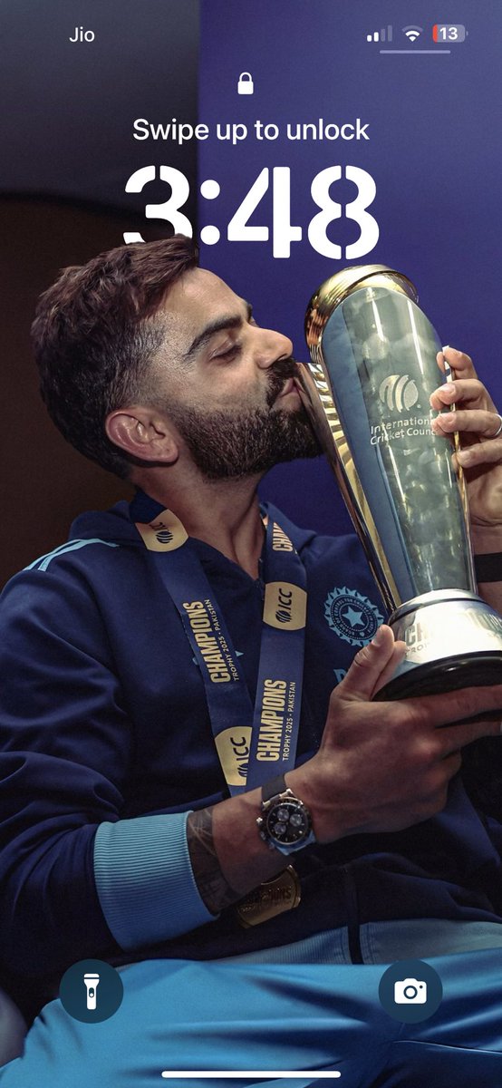 Anonymous1___00's tweet photo. @Tashuyr1 @imVkohli @klrahul https://t.co/pgkhQHQlyu