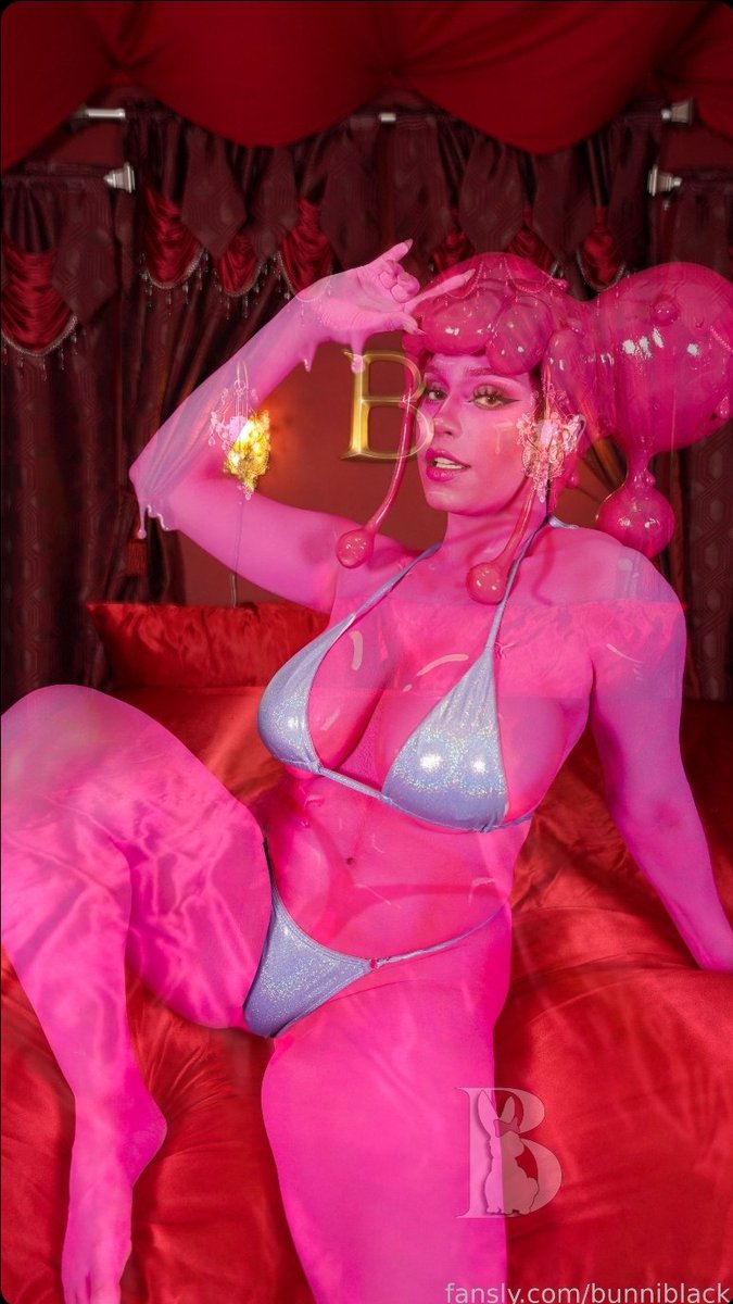 🐰🖤 LIVE 🔴 4/26 @ 5PM PST 💦 tweet media