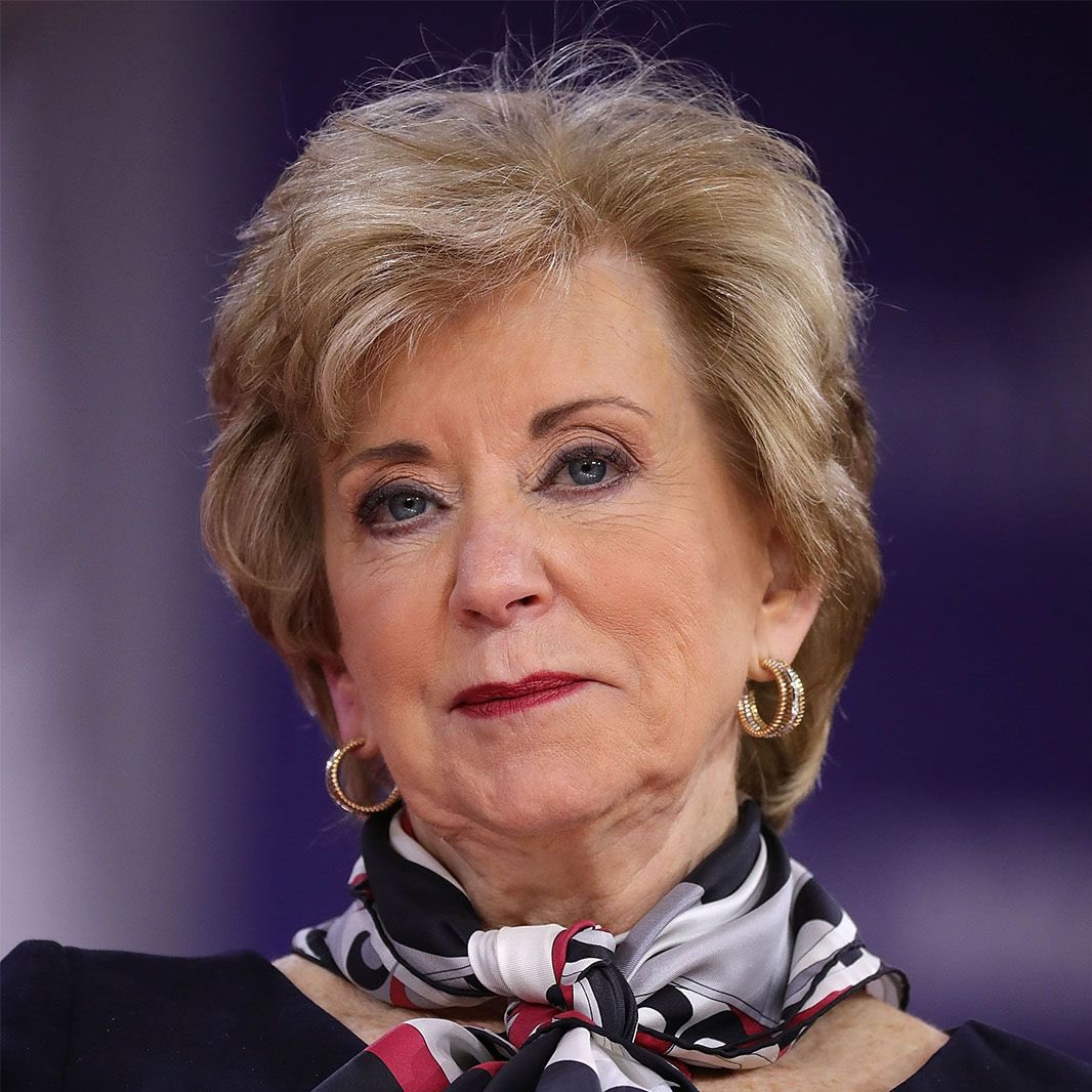 🚨NEW: Education Secretary Linda McMahon plans to fire half of the agency’s employees in a stunning blow to education. McMahon has previously expressed support for abolishing the agency.

RETWEET to let parents know that <a href="/Linda_McMahon/">Linda McMahon</a> is defunding public schools!