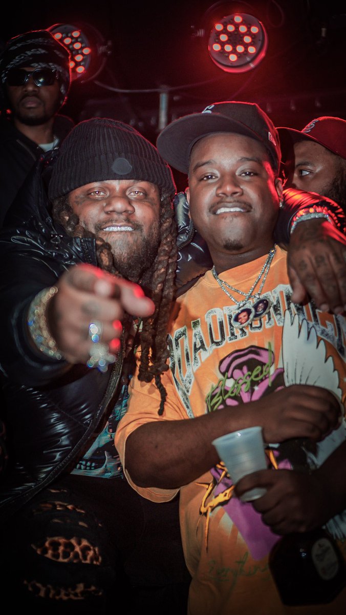 TheOfficialEman's tweet photo. D.C✈️ TO THE GO💥 @FATTREL WE LOCKED IN🔒💪🏾🎬 https://t.co/rVRF5GJ0Zi