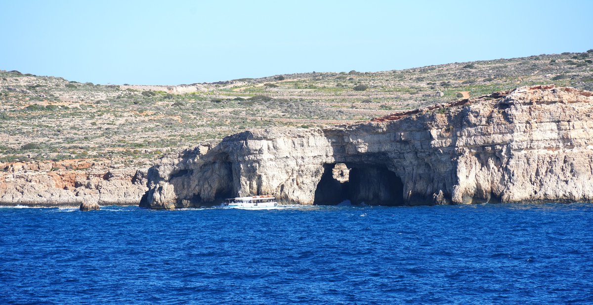 ivor_private's tweet photo. Just back from Malta! Amazed how this island rose from ancient seabeds millions of years ago. Limestone their story—honey-coloured buildings to dramatic cliffs. Weathering &amp; tectonics shaped the landscape. Not just a beautiful island, but Earth's history in stone. #MaltaGeology https://t.co/8BL8fnLtVZ