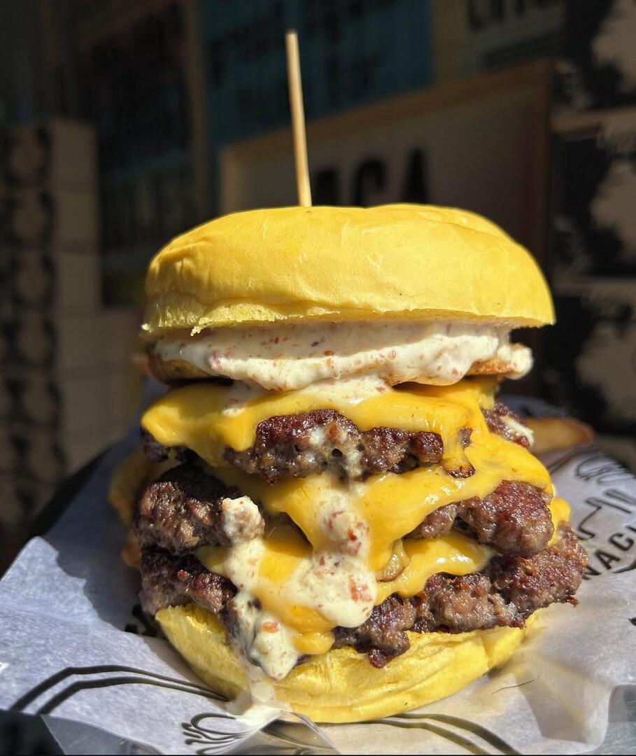 gamefamex's tweet photo. Do I accompany her with potatoes or not? 
👉 https://t.co/yaEStox73k
#ad #PotatoPairing #FoodDebate #DinnerDecisions #SideDishDilemma #CookingControversy #foodie #burgers #cooking #fastfood #trending #sandwiches #yum #foodpoll https://t.co/0DgeBFUVk5