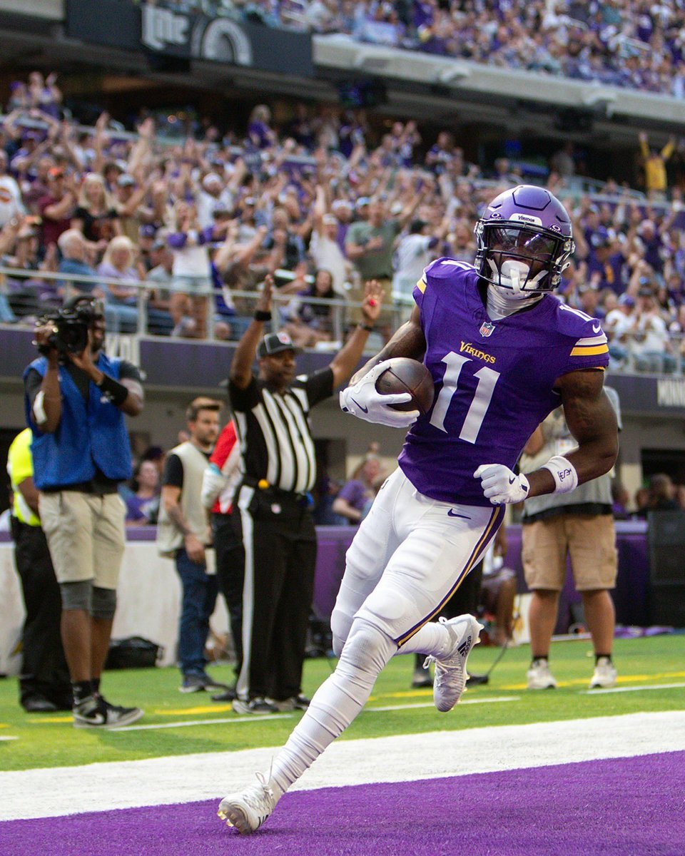 The #Broncos are signing former #Vikings WR Trent Sherfield to a 2 year, $8M deal, per <a href="/Schultz_Report/">Jordan Schultz</a>.