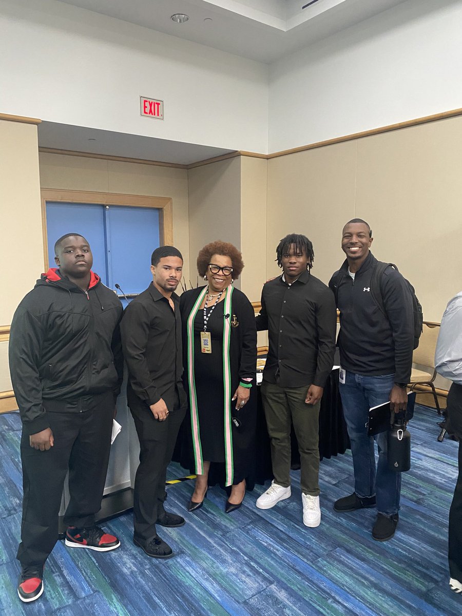 I had a great time at the BBCB Summit this past thursday! It was amazing being there with my brothers in arms while getting wisdom on success.
