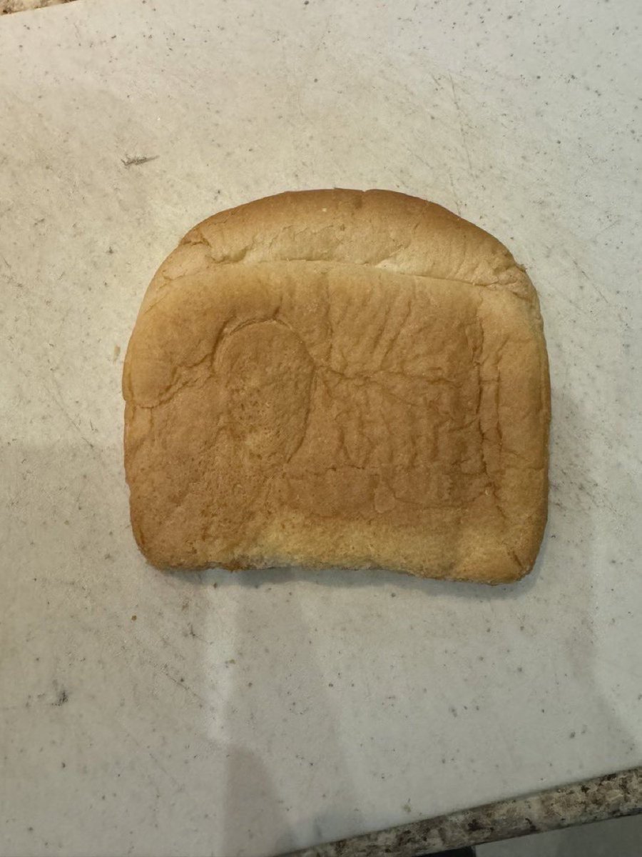 AlphaFox tweet media