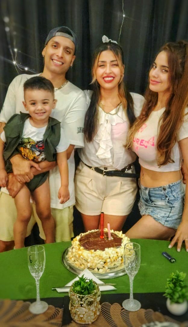BBelenta's tweet photo. @SOYJACKITA  @Maritoelsarnaa  😍😍😍 https://t.co/ne2aE7KqG0