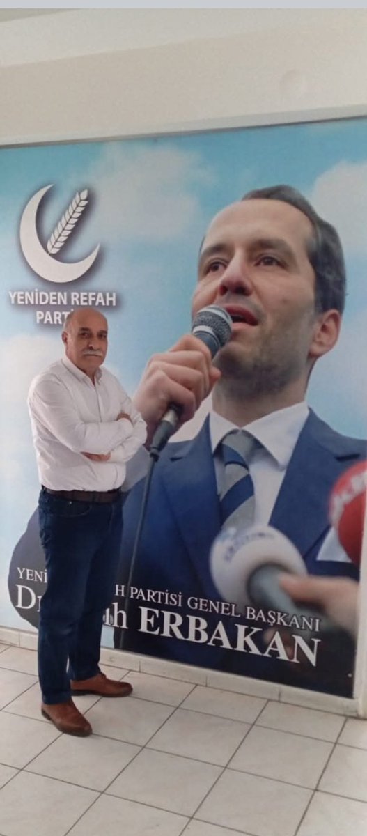 Muhatabımız bütün insanlardır.
Görüşü ve görüntüsü ne olursa olsun.
Davamız herkese anlatılmalı
Davet herkesime yapılmalıdır.
Davet bizden, Hidayet ALLAH'tandır...!!!
           (Prof. Dr. Necmettin.Erbakan)
Yeniden Refah partisi
Dr Fatih Erbakan
Yeniden Refah Diyarbakır.