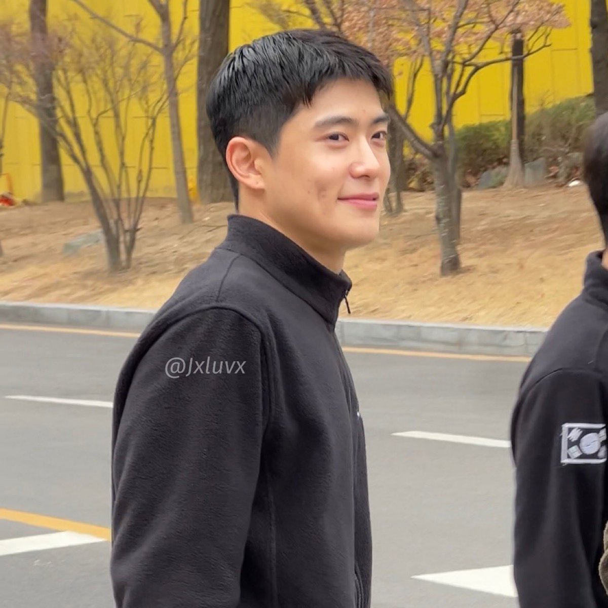 너이 𝓙 tweet media