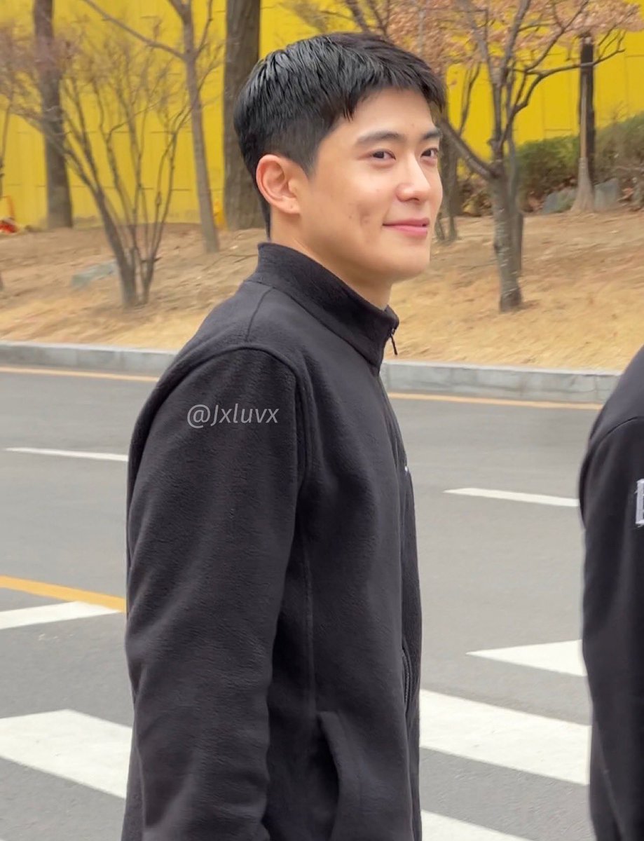 hourlyjaeh's tweet image. jaehyun 🖤