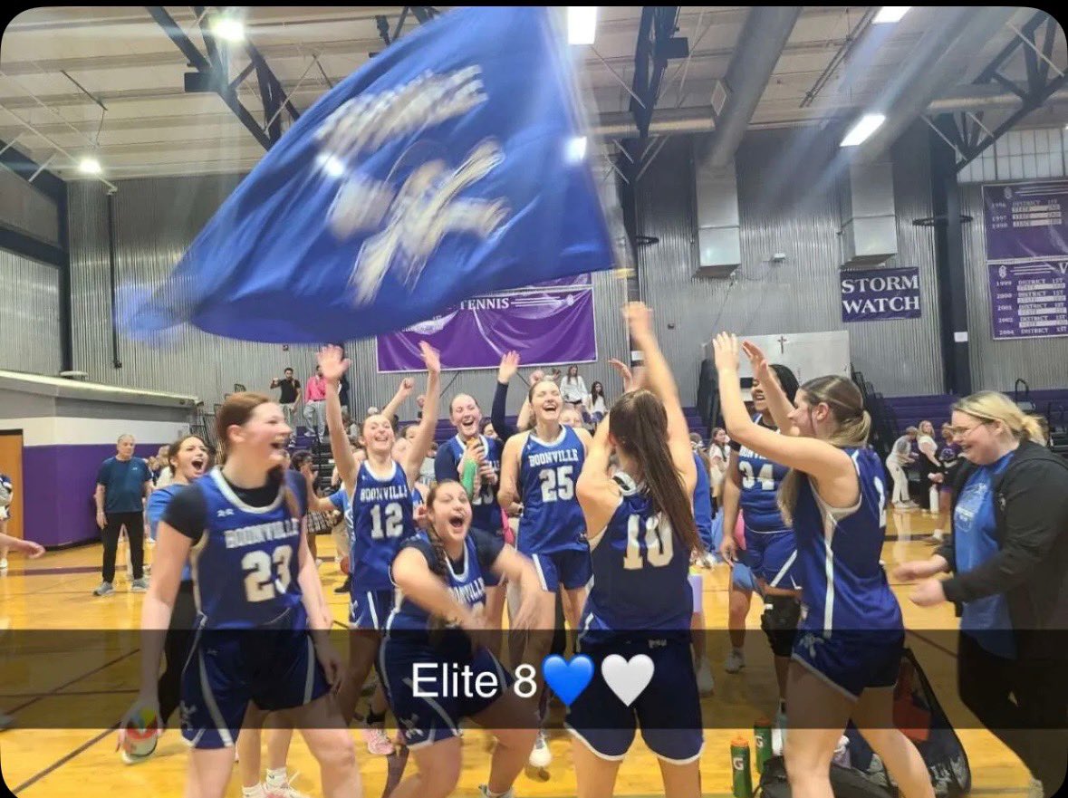 Lady Pirates advance to the Quarterfinals after a 37-35 win over Notre Dame De Sion! Bella Imhoff led us with 19, followed by Karagyn Cooper with 11. Karagyn with the game winner with 6 seconds left! So proud of this team. Let a lead slip away but found a way to win it!