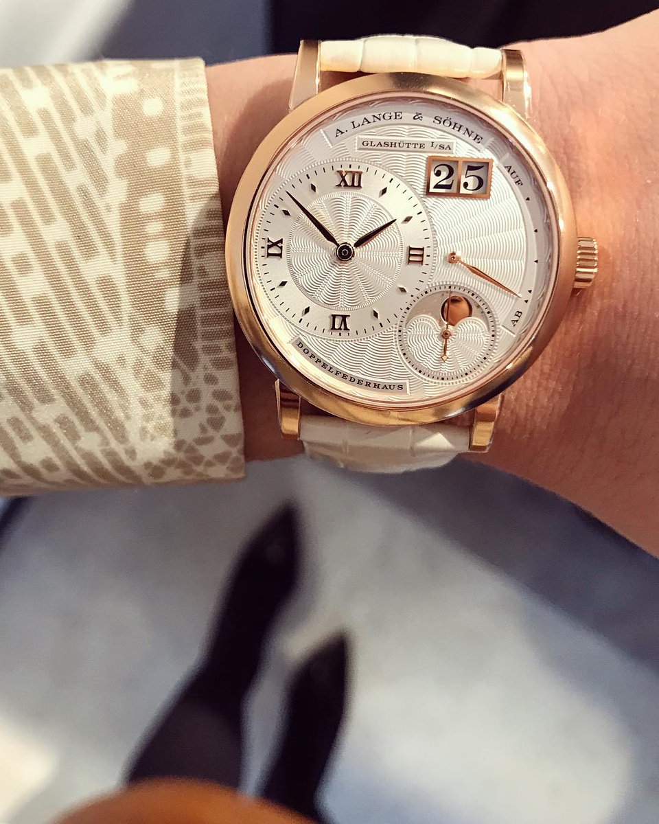 "Timeless and elegant like a diamond, the art of time blooms on the wrist." ⌚💎✨