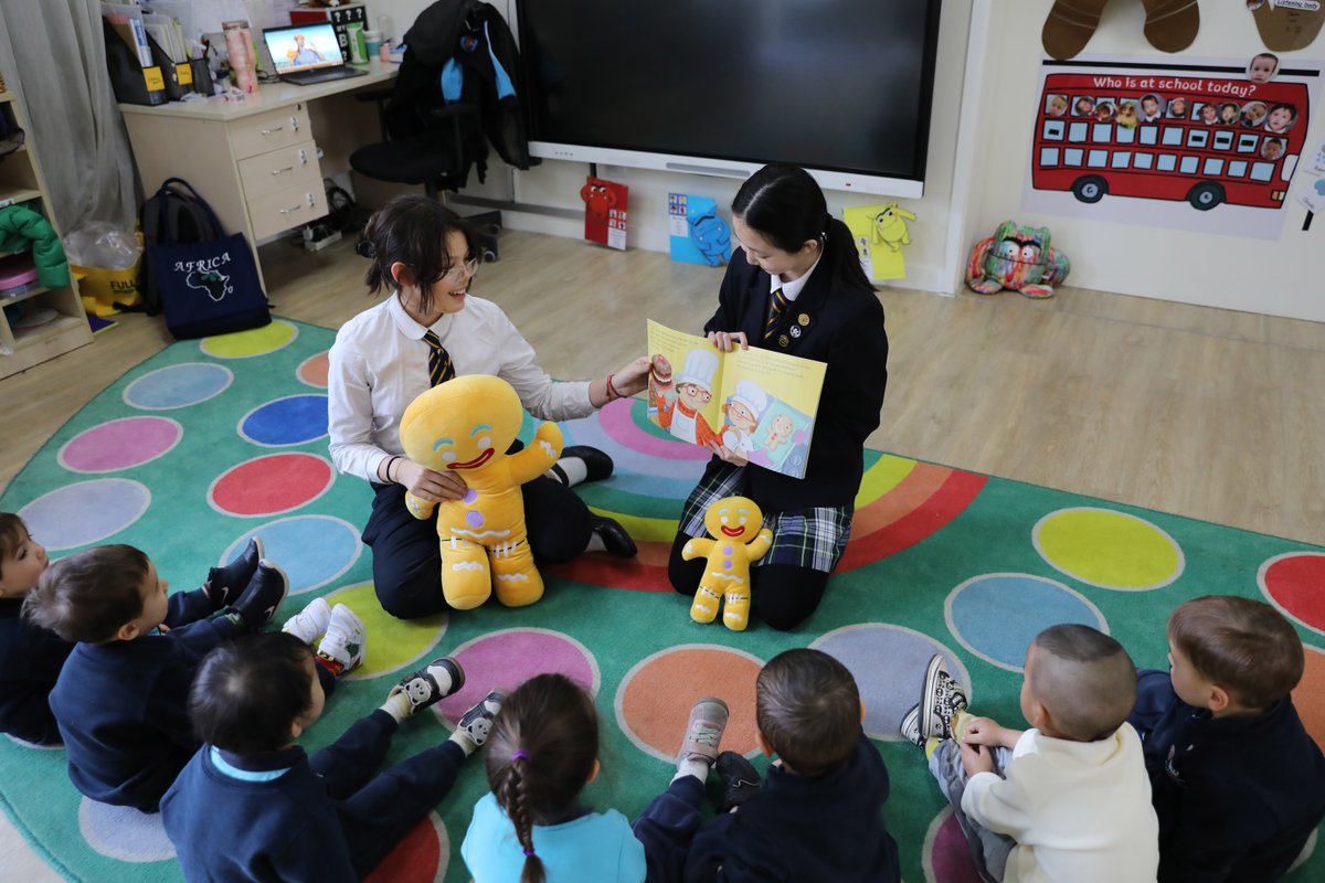 BSB_Shunyi's tweet image. Students enjoyed hearing from a variety of guest readers and teachers. Reading Buddies from both secondary and primary students shared their love for books including reading to German primary students, and Korean Year 2 students.
#BSBShunyi #NordAngliaEducation #BookWeek