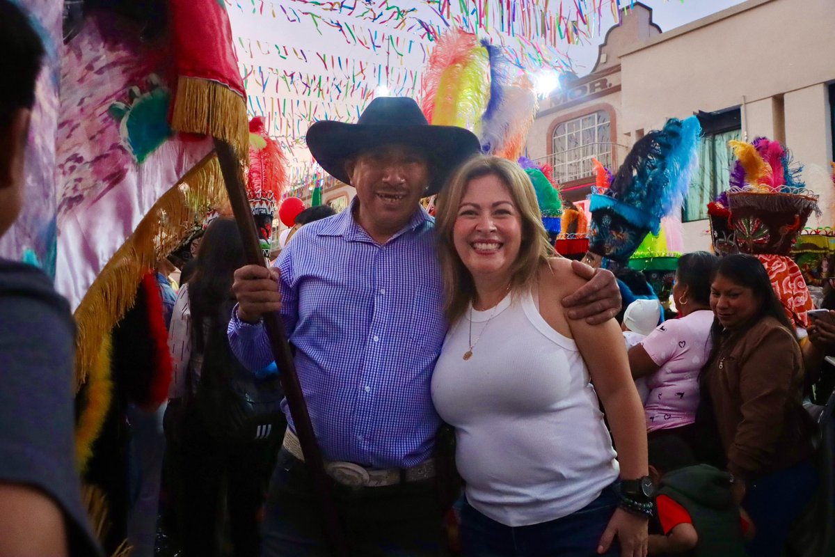 Con el pueblo de #Tlalnepantla celebramos el tradicional #Carnaval. Recorrimos las calles del municipio y estuvimos con la gente de buen corazón. Gracias a Fausto Rubio, uno de los principales líderes sociales y políticos de la zona de Los Altos de #Morelos. 🇲🇽⛰️