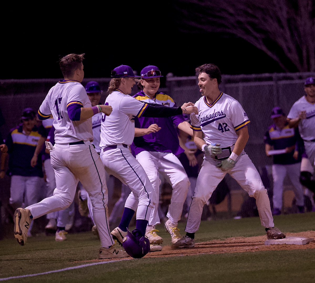 UMHB Baseballā¾ (@crubaseball) on Twitter photo Bombs away šš
#gocru Bombs away šš
#gocru