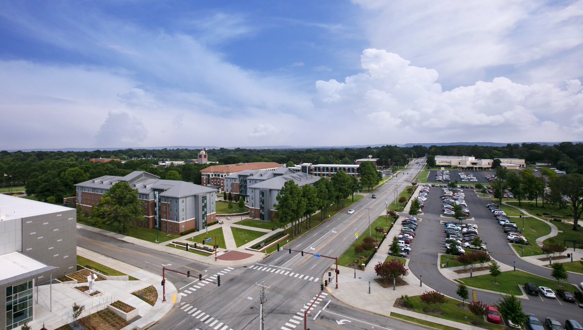 Calebligon3's tweet image. University of Arkansas - Fort Smith
Fort Smith, AR📍
🦁🏀|#Family