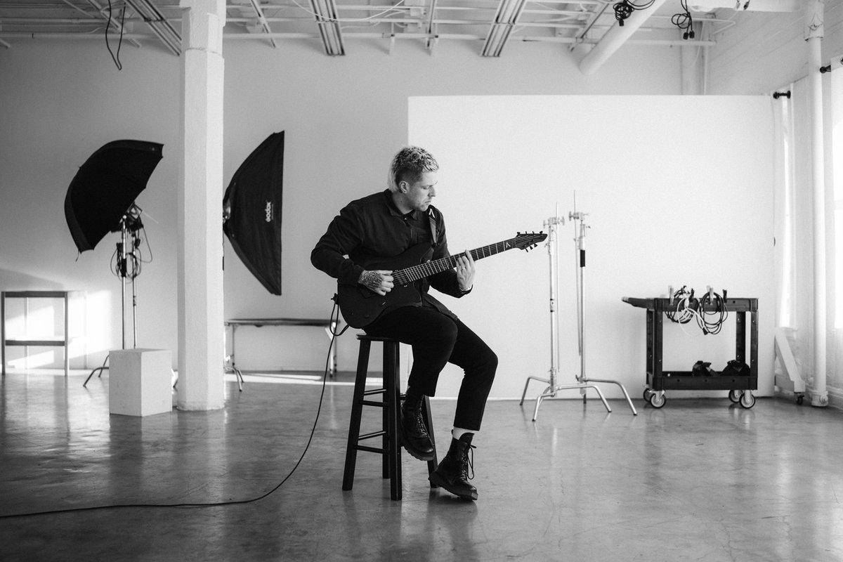 👀SPIRITBOX's MIKE STRINGER unveils new signature Aristides STX guitar
revolvermag.com/music/spiritbo…