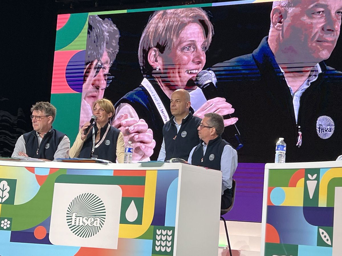 La place des femmes et la transformation syndicale  au congrès de la FNSEA à Grenoble
terredauphinoise.fr/articles/dd/ 
#FNSEA #Agriculture #Femmes