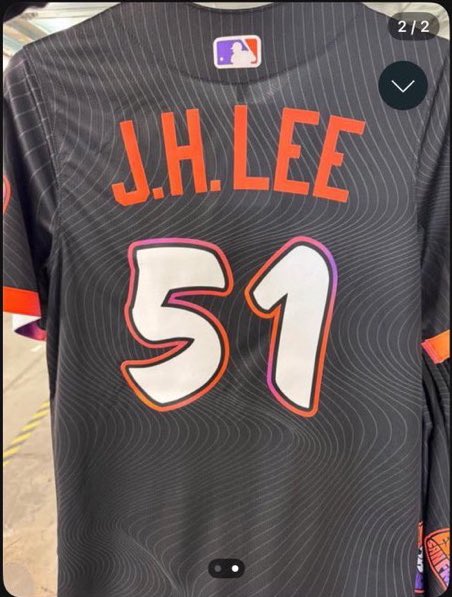 BenVerlander's tweet photo. The San Francisco Giants new City Connect jerseys have leaked 👀

(📸 - @BayAreaBryy) https://t.co/6grXpSoxf6