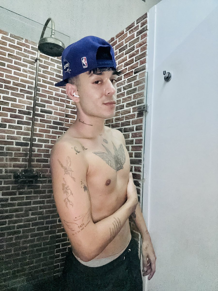 😏