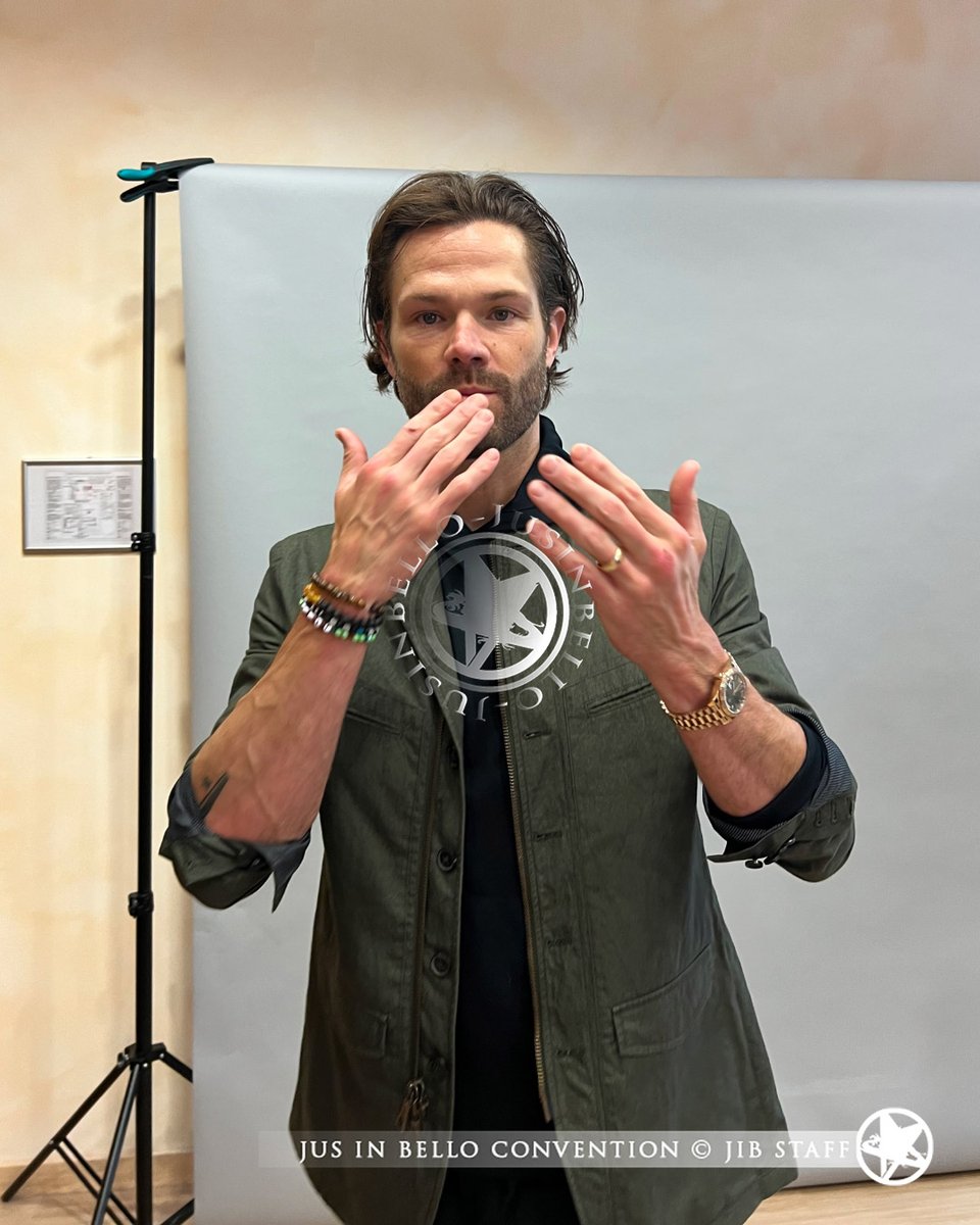 JusInBelloCon tweet media