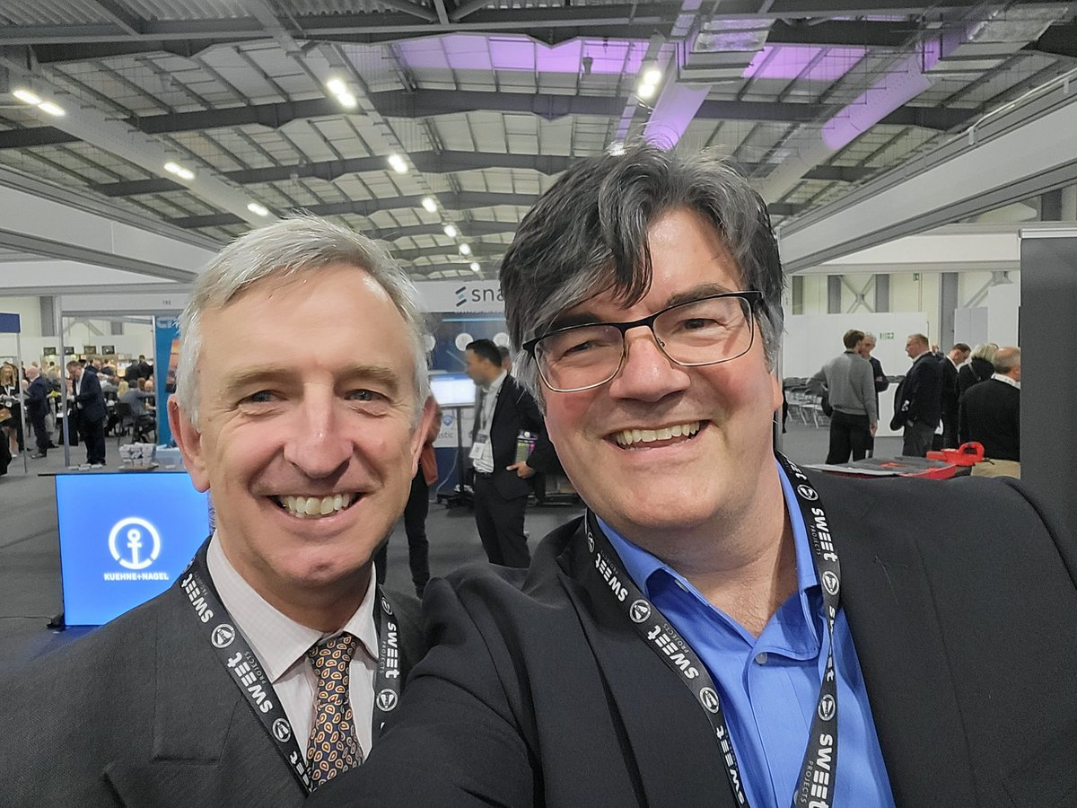 nikbrown10's tweet image. It's always a bonus when you meet an esteemed author and @WeHaveWaysPod friend on a work day. Great to run into you today @robert_lyman. @SimonLeney was very keen for me to say hello, as was the rest of the @DorsetIc See you at @ChalkeFestival 👍